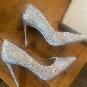 Steve Madden VITALS PUMP